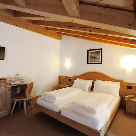 Otel Montana