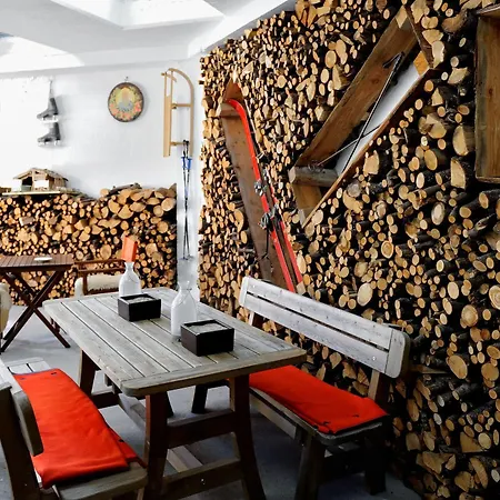 Montana Otel 3*